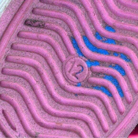 Girls size 12 and 13 shoes - Picture 2 of 3